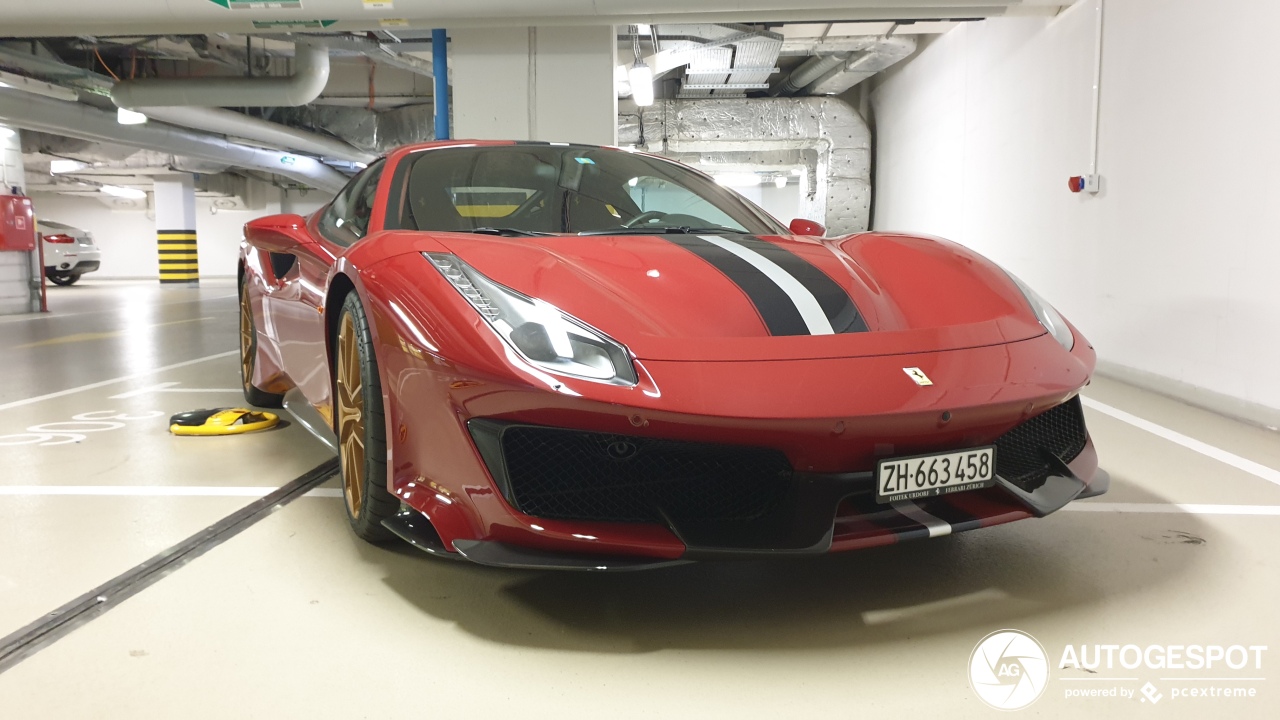 Ferrari 488 Pista