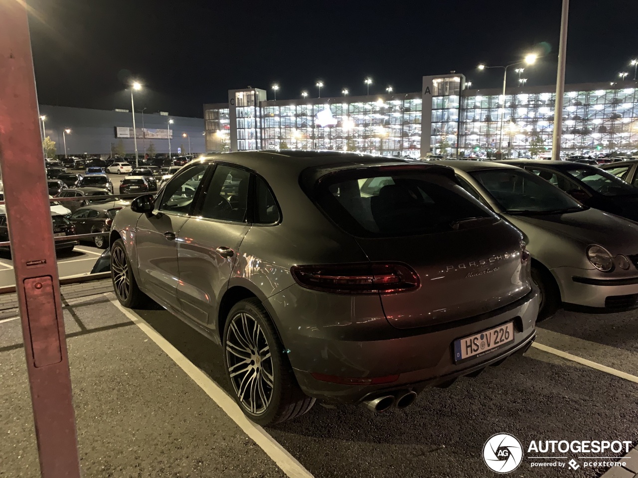 Porsche 95B Macan Turbo