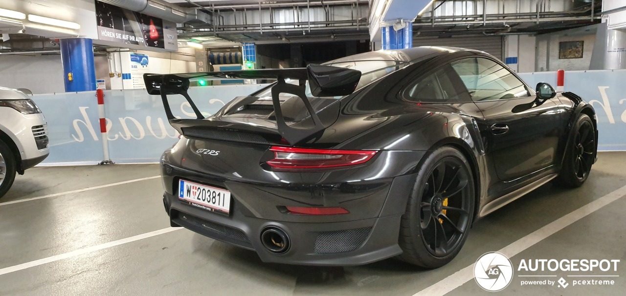 Porsche 991 GT2 RS Weissach Package