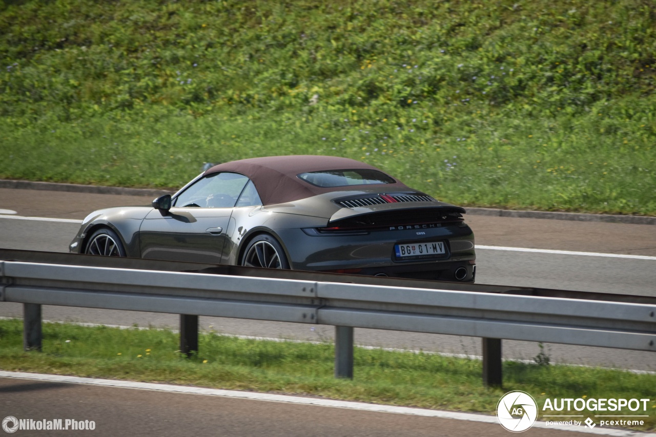 Porsche 992 Carrera 4S Cabriolet