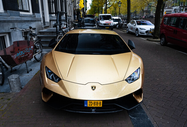 Lamborghini Huracán LP640-4 Performante