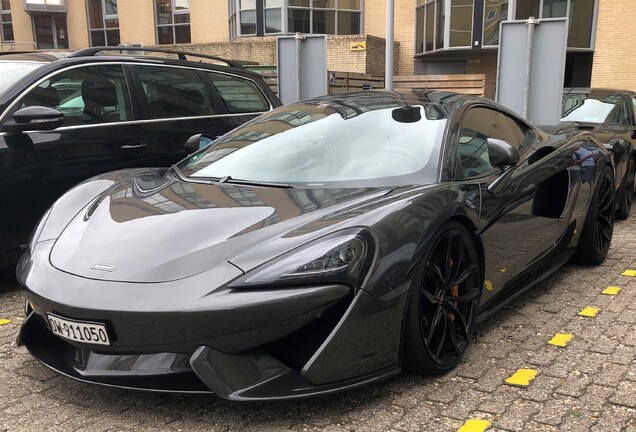 McLaren 570GT