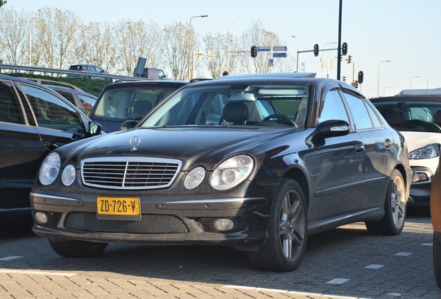 Mercedes-Benz E 55 AMG