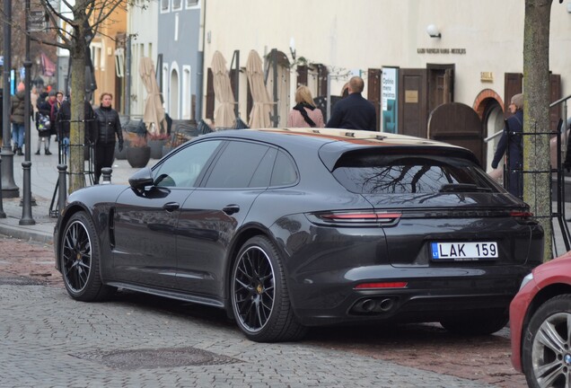 Porsche 971 Panamera GTS Sport Turismo