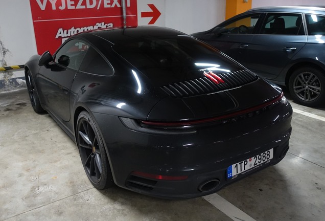 Porsche 992 Carrera 4S