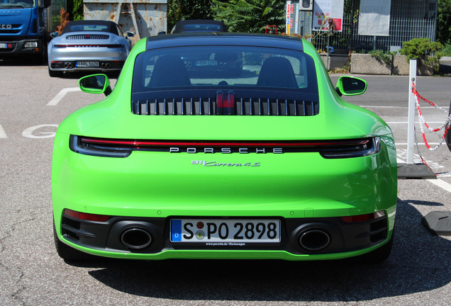 Porsche 992 Carrera 4S