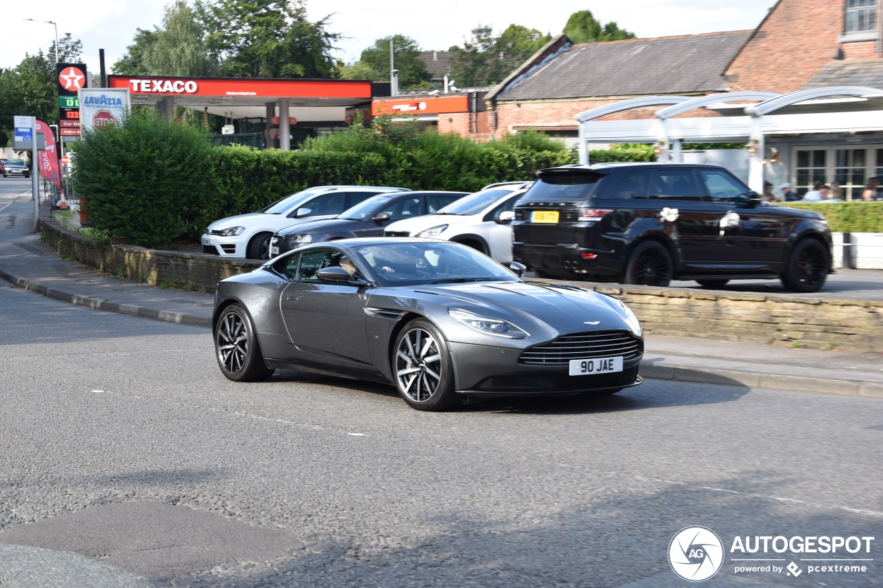 Aston Martin DB11