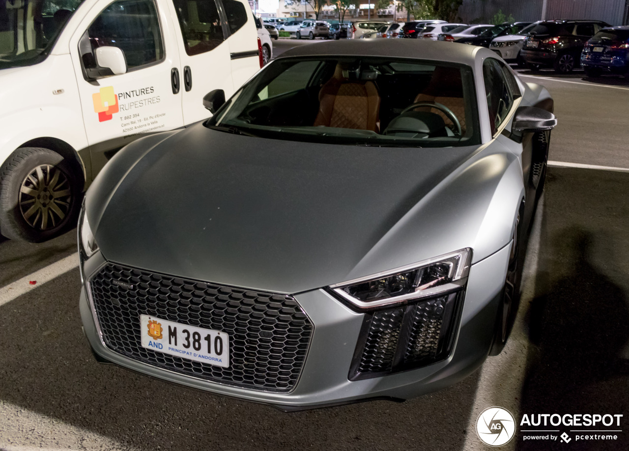 Audi R8 V10 2015