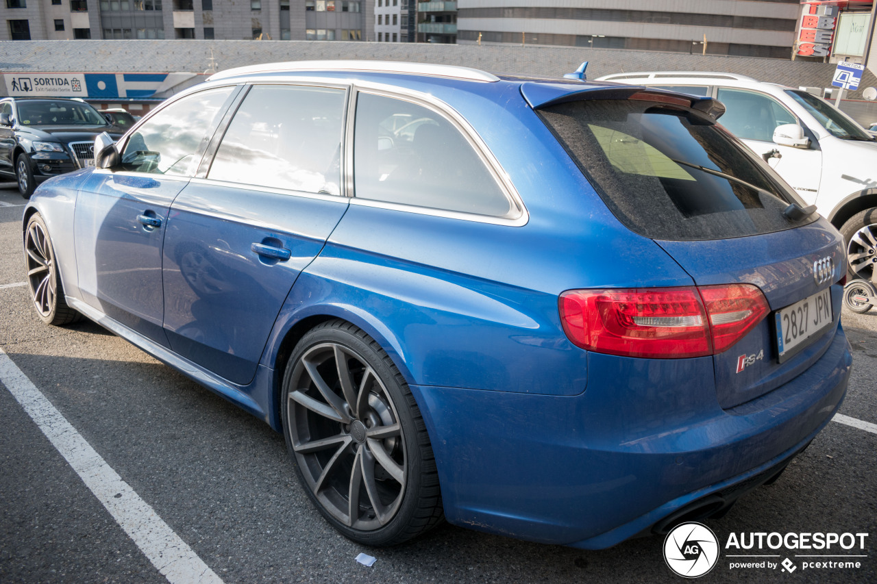 Audi RS4 Avant B8