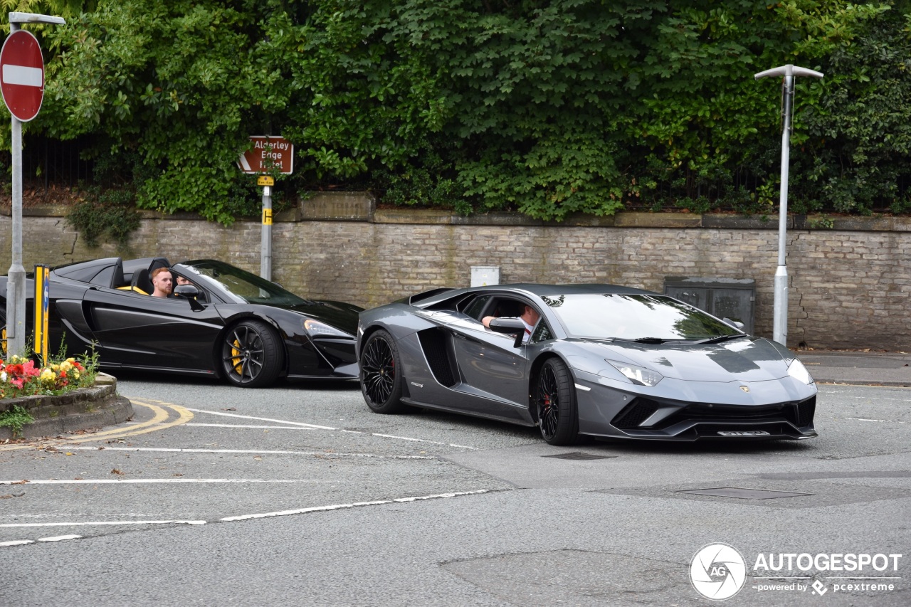 Lamborghini Aventador S LP740-4