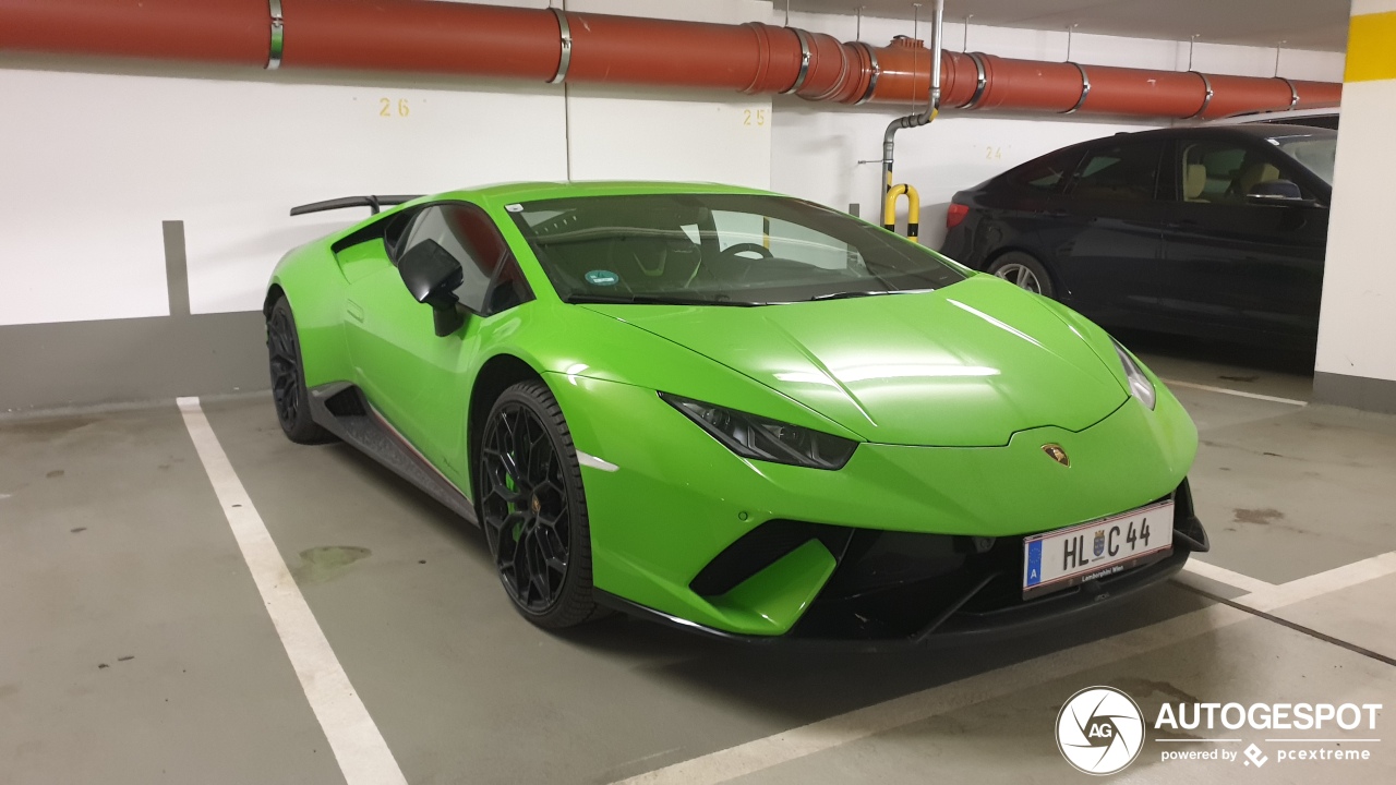 Lamborghini Huracán LP640-4 Performante