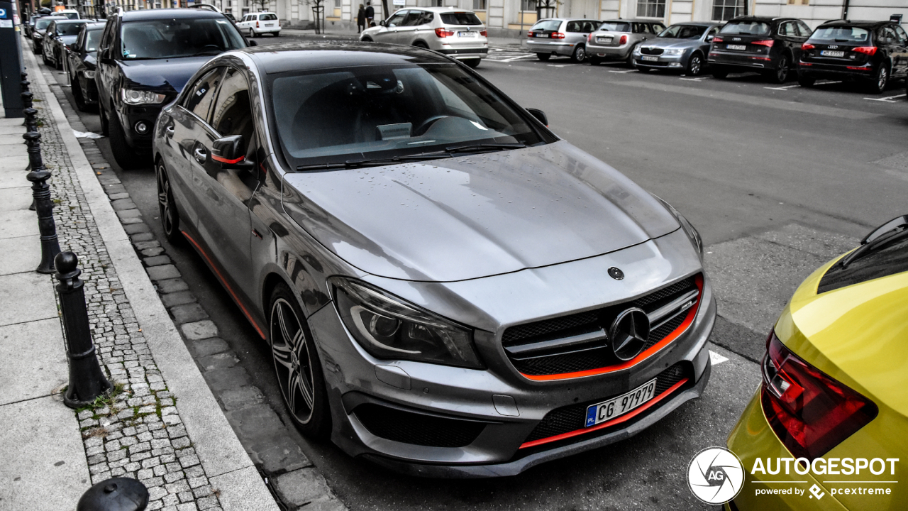 Mercedes-Benz CLA 45 AMG C117