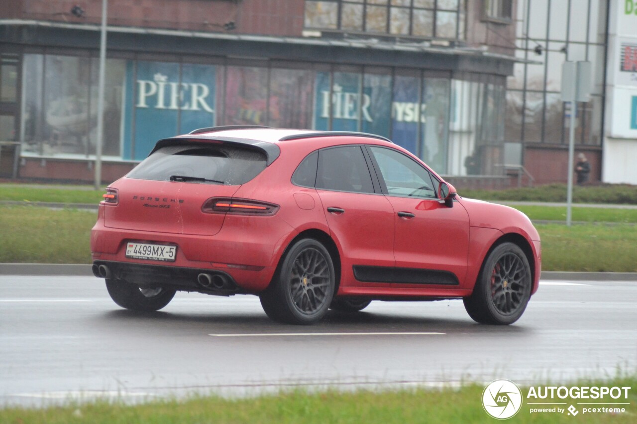 Porsche 95B Macan GTS