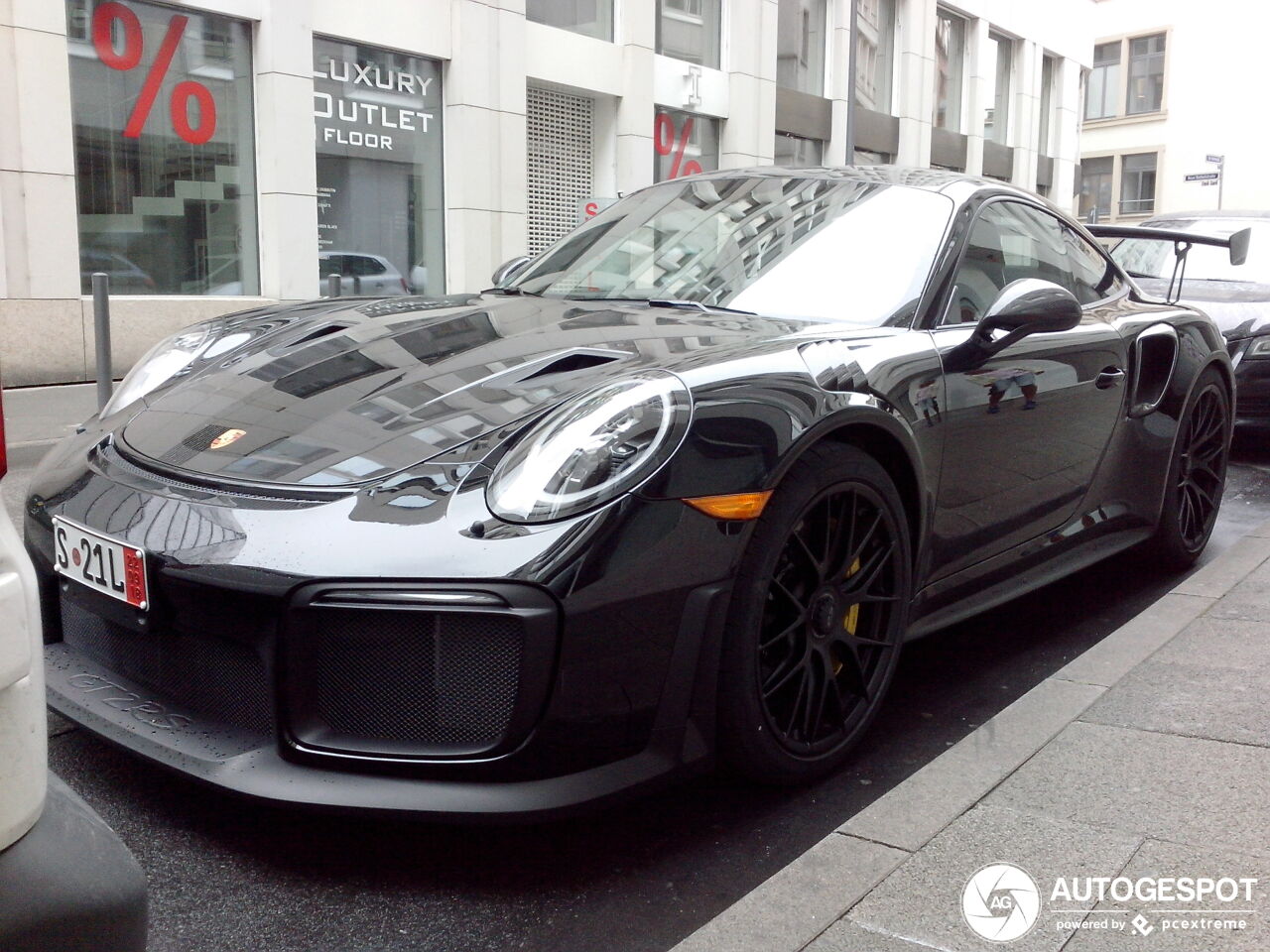 Porsche 991 GT2 RS Weissach Package