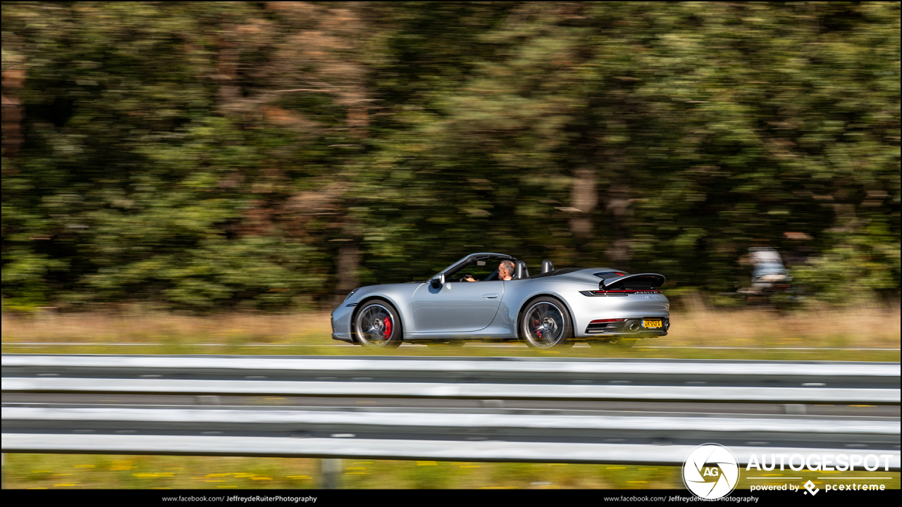 Porsche 992 Carrera 4S Cabriolet