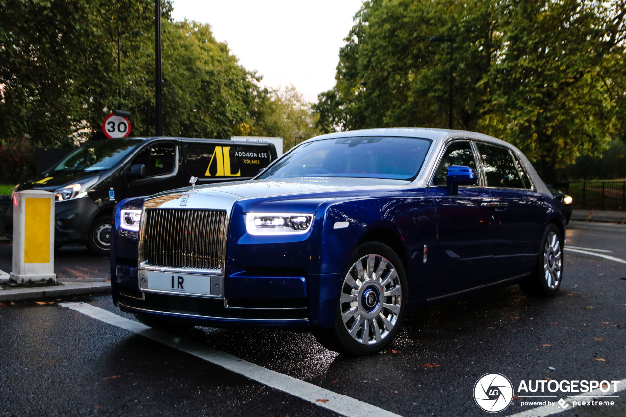 Rolls-Royce Phantom VIII EWB