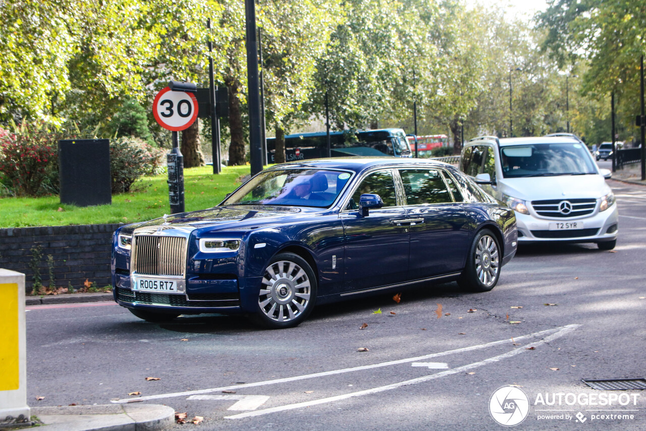 Rolls-Royce Phantom VIII EWB