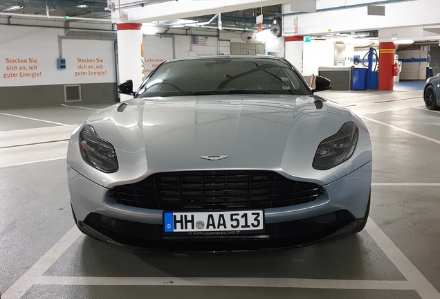 Aston Martin DB11 V8