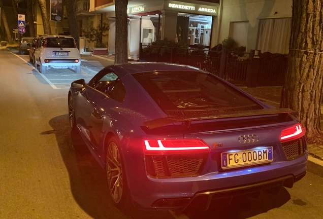 Audi R8 V10 Plus 2015