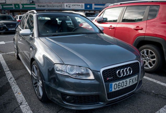 Audi RS4 Avant B7