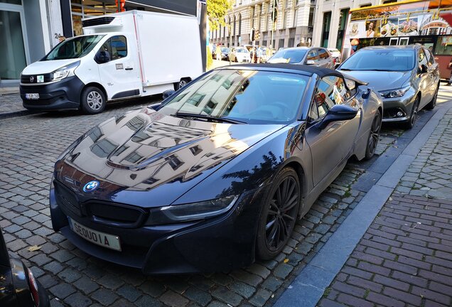 BMW i8 Roadster