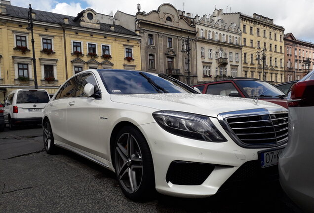 Mercedes-Benz S 63 AMG V222