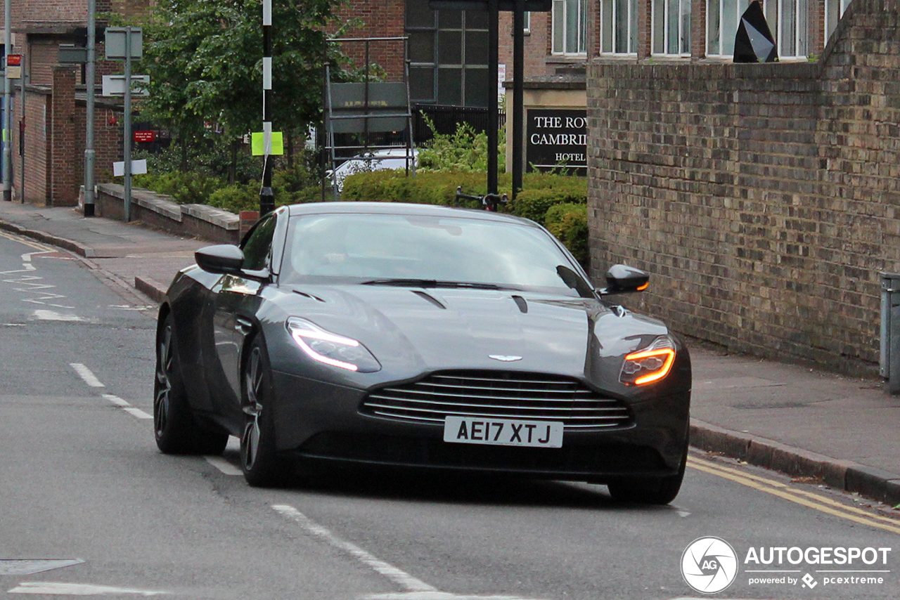 Aston Martin DB11