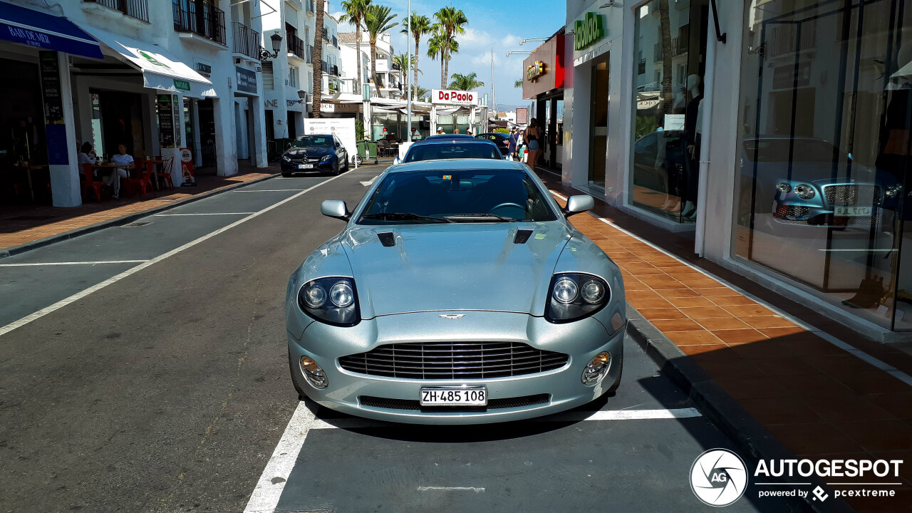 Aston Martin Vanquish S