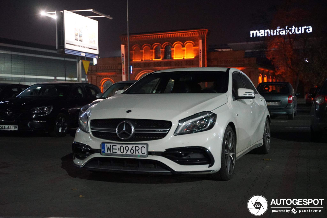 Mercedes-AMG A 45 W176 2015