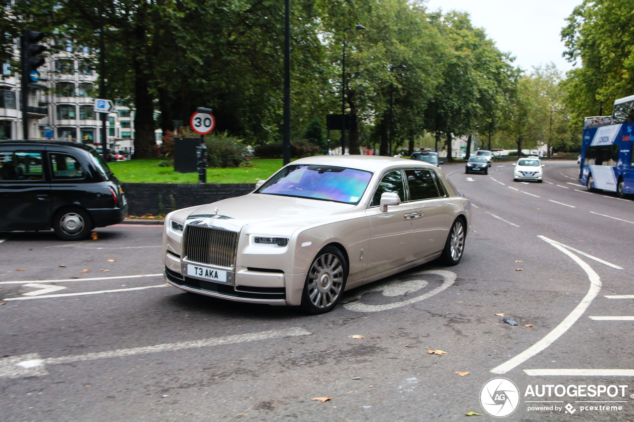 Rolls-Royce Phantom VIII EWB