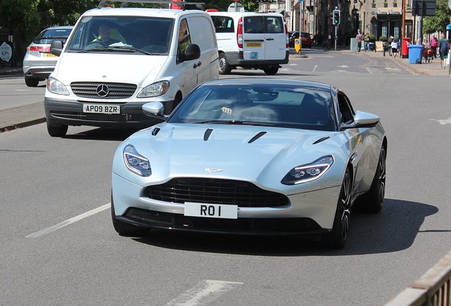 Aston Martin DB11