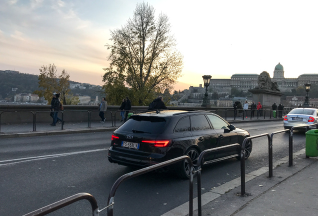 Audi RS4 Avant B9