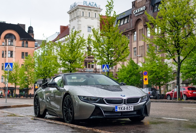 BMW i8 Roadster