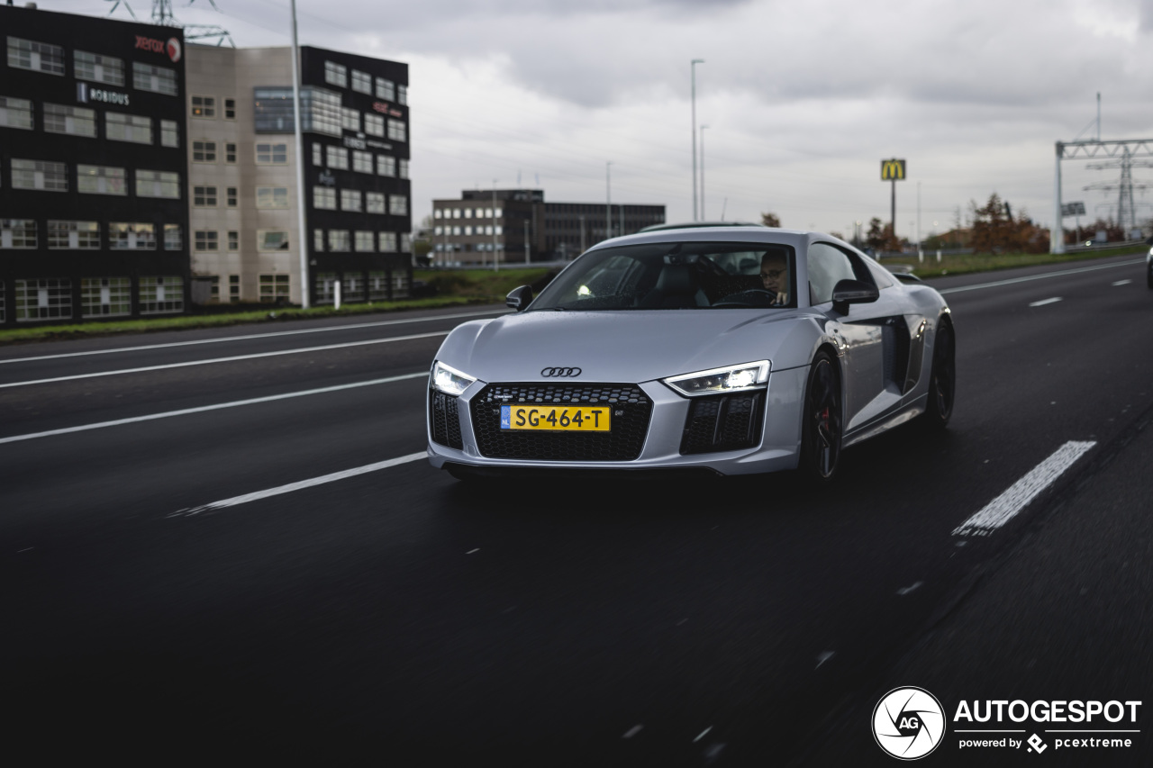 Audi R8 V10 Plus 2015