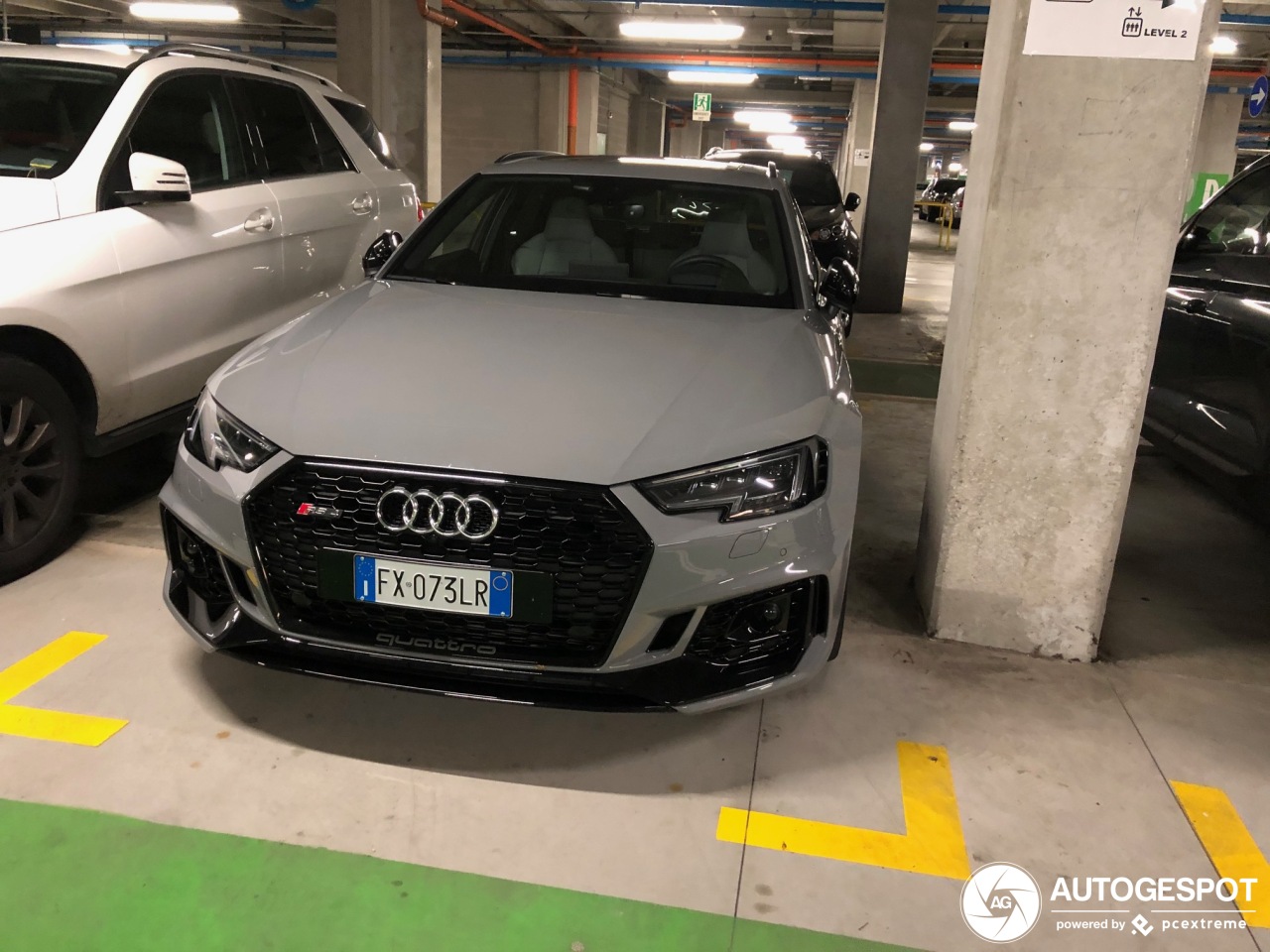 Audi RS4 Avant B9