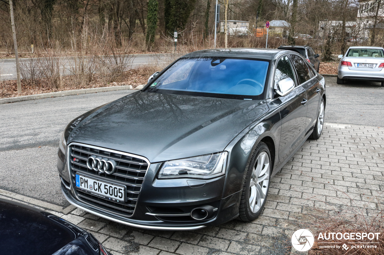 Audi S8 D4