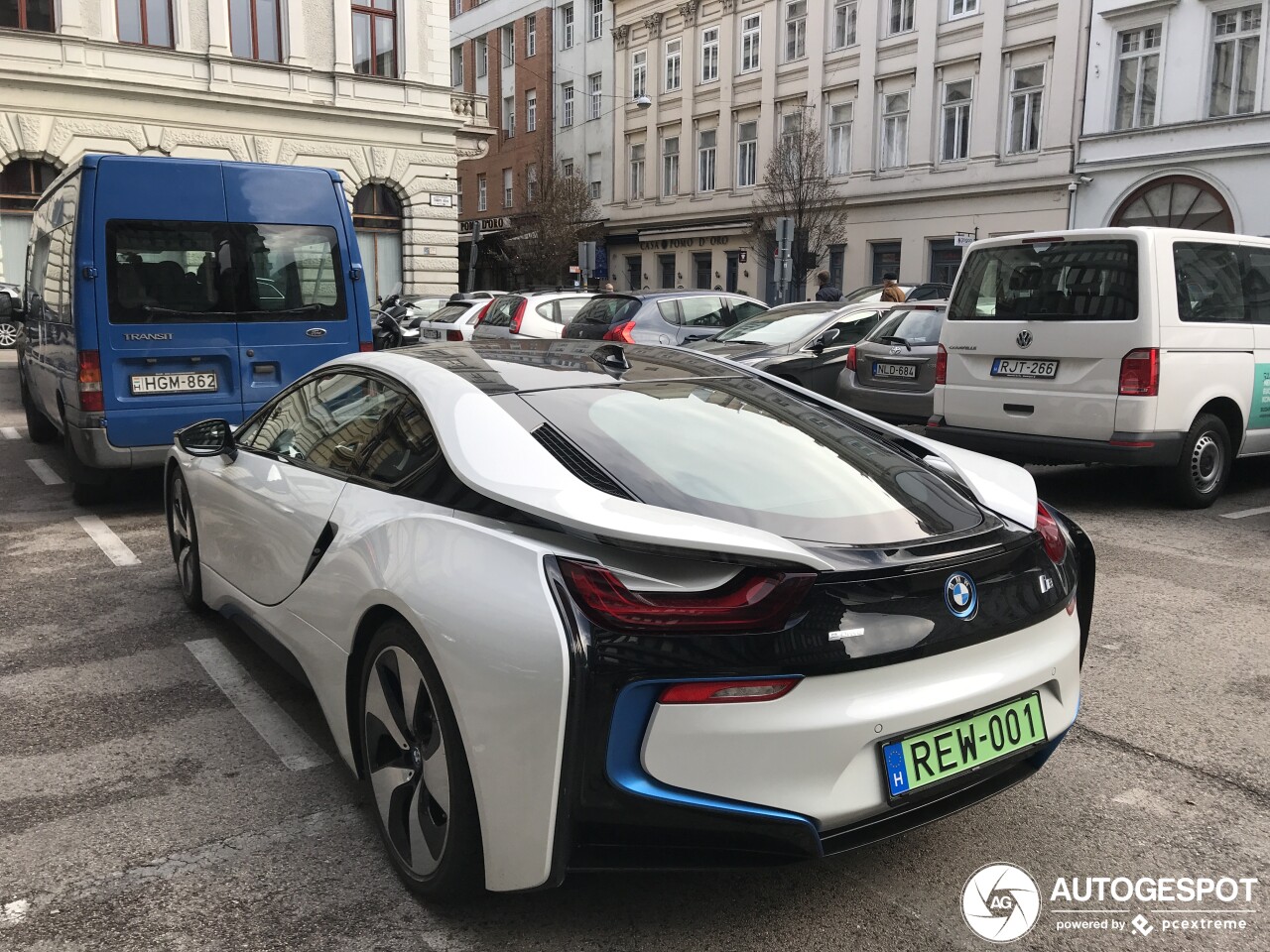 BMW i8