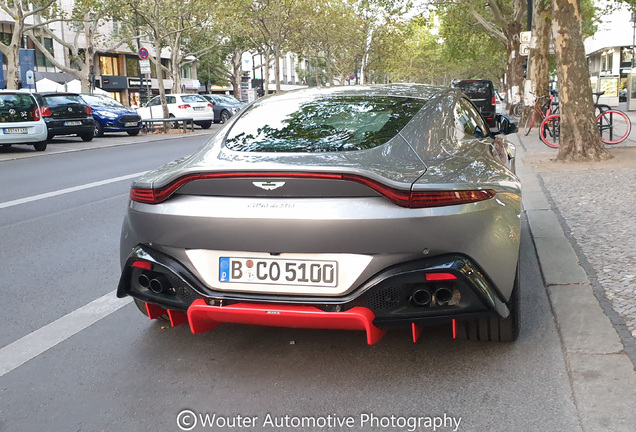 Aston Martin V8 Vantage 2018