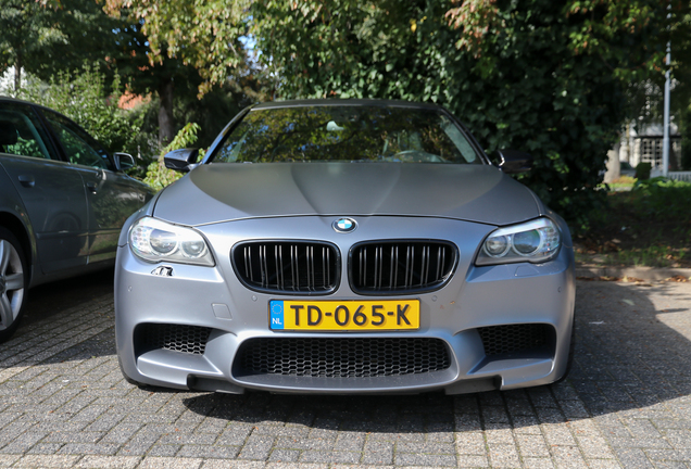 BMW M5 F10 2011