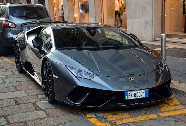 Lamborghini Huracán LP640-4 Performante