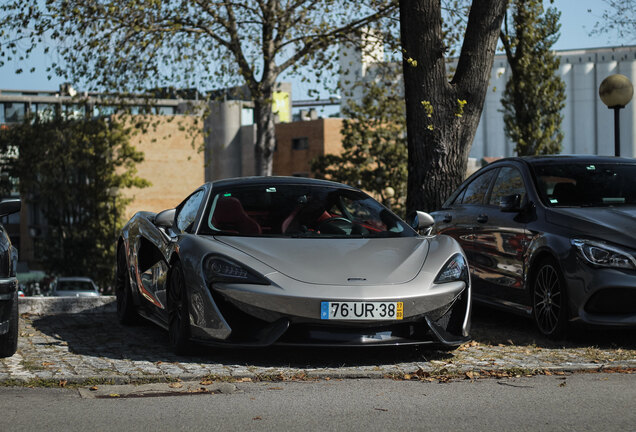 McLaren 570GT