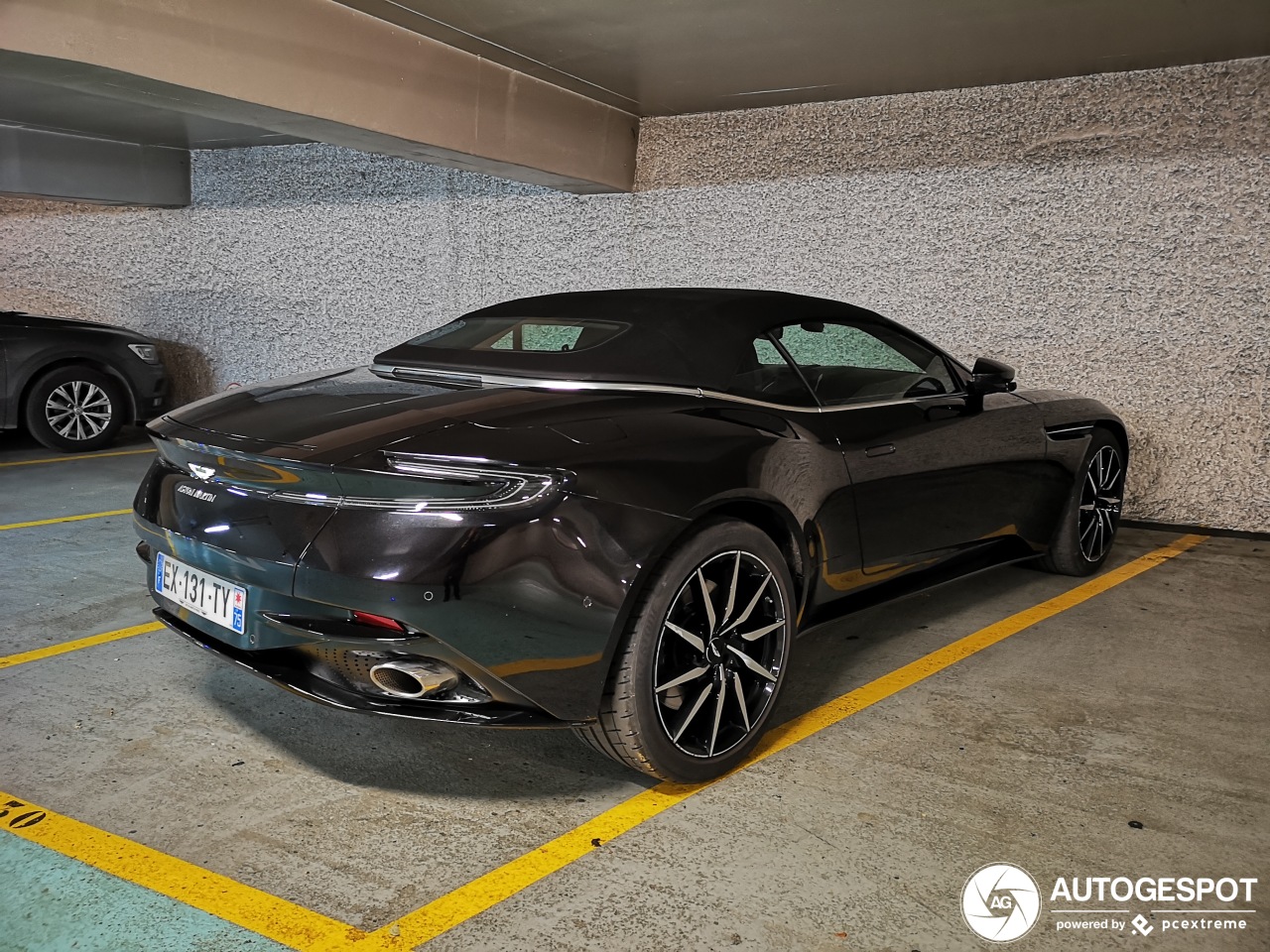 Aston Martin DB11 V8 Volante