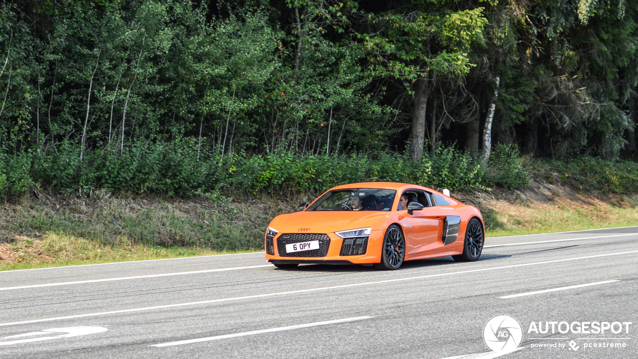 Audi R8 V10 Plus 2015