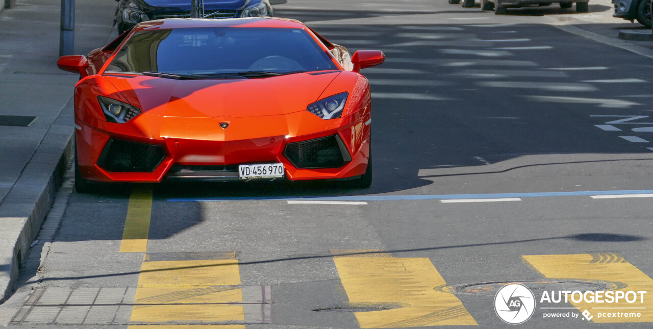 Lamborghini Aventador LP700-4