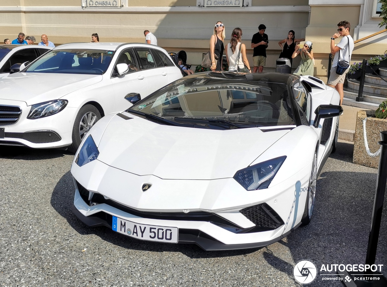 Lamborghini Aventador S LP740-4 Roadster