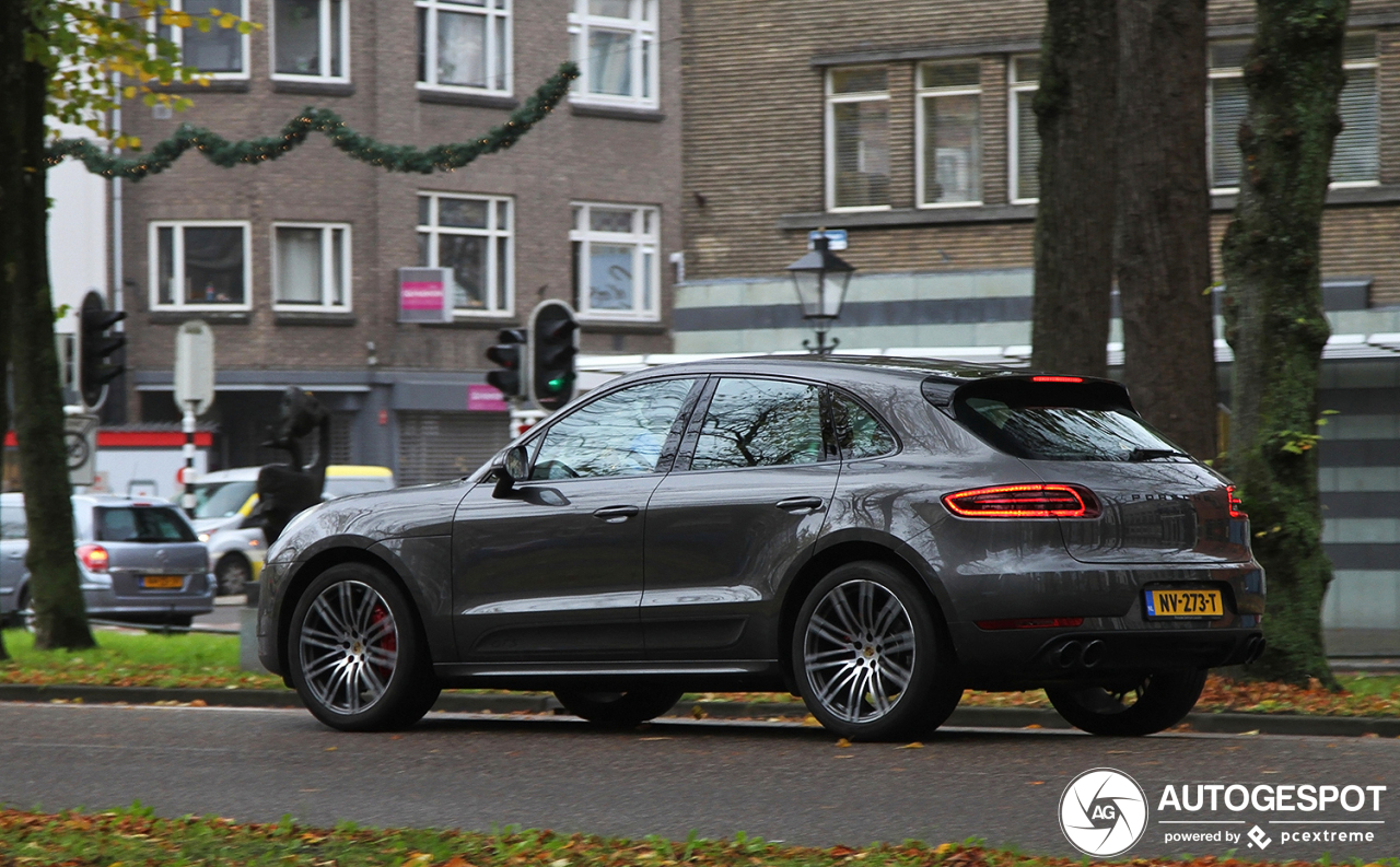 Porsche 95B Macan GTS