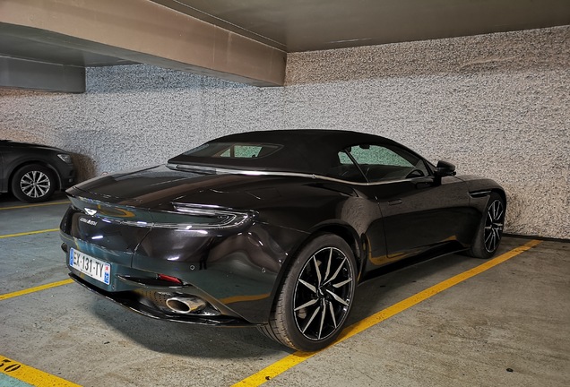 Aston Martin DB11 V8 Volante