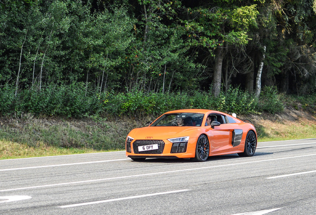 Audi R8 V10 Plus 2015