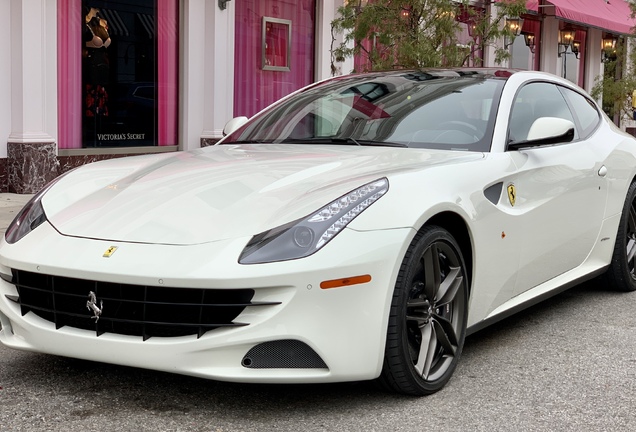 Ferrari FF