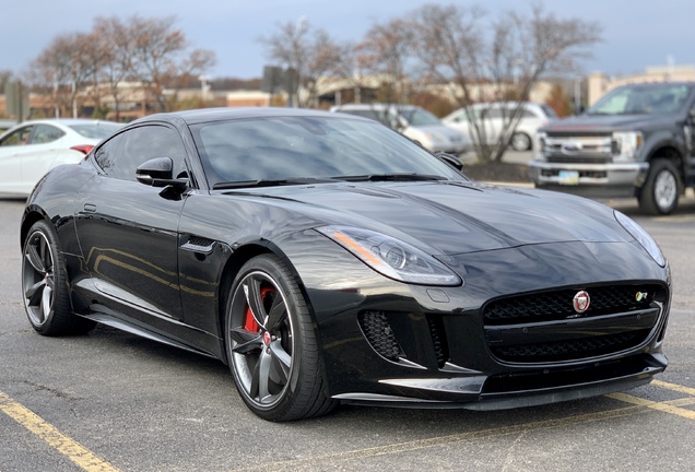 Jaguar F-TYPE R Coupé